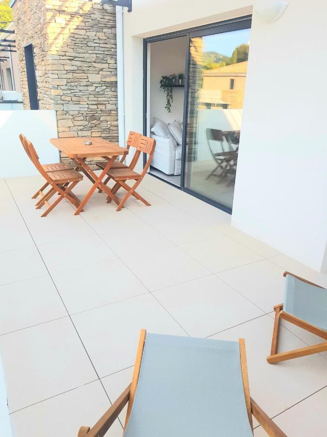 T2 Neuf Avec Terrasse - Proche Des Plages Saint-Cyr-sur-Mer Exterior foto